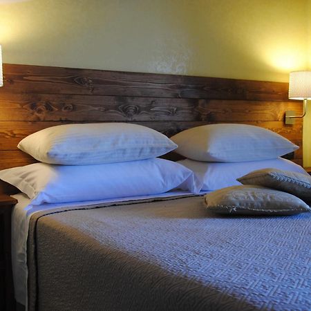 Flower Inn Ciampino Bagian luar foto